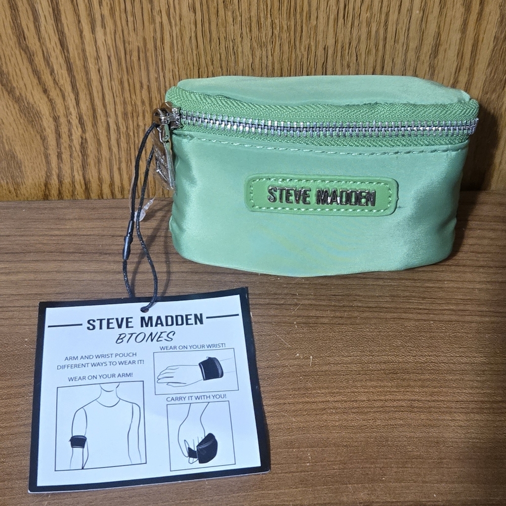 Steve Madden B Tones Mint Green Mini Wrist Pouch